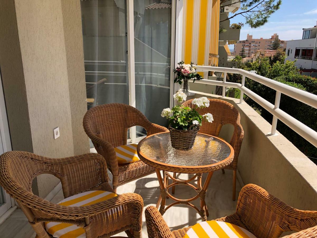 Luxury Dona Carlota Apartment Torremolinos Luaran gambar