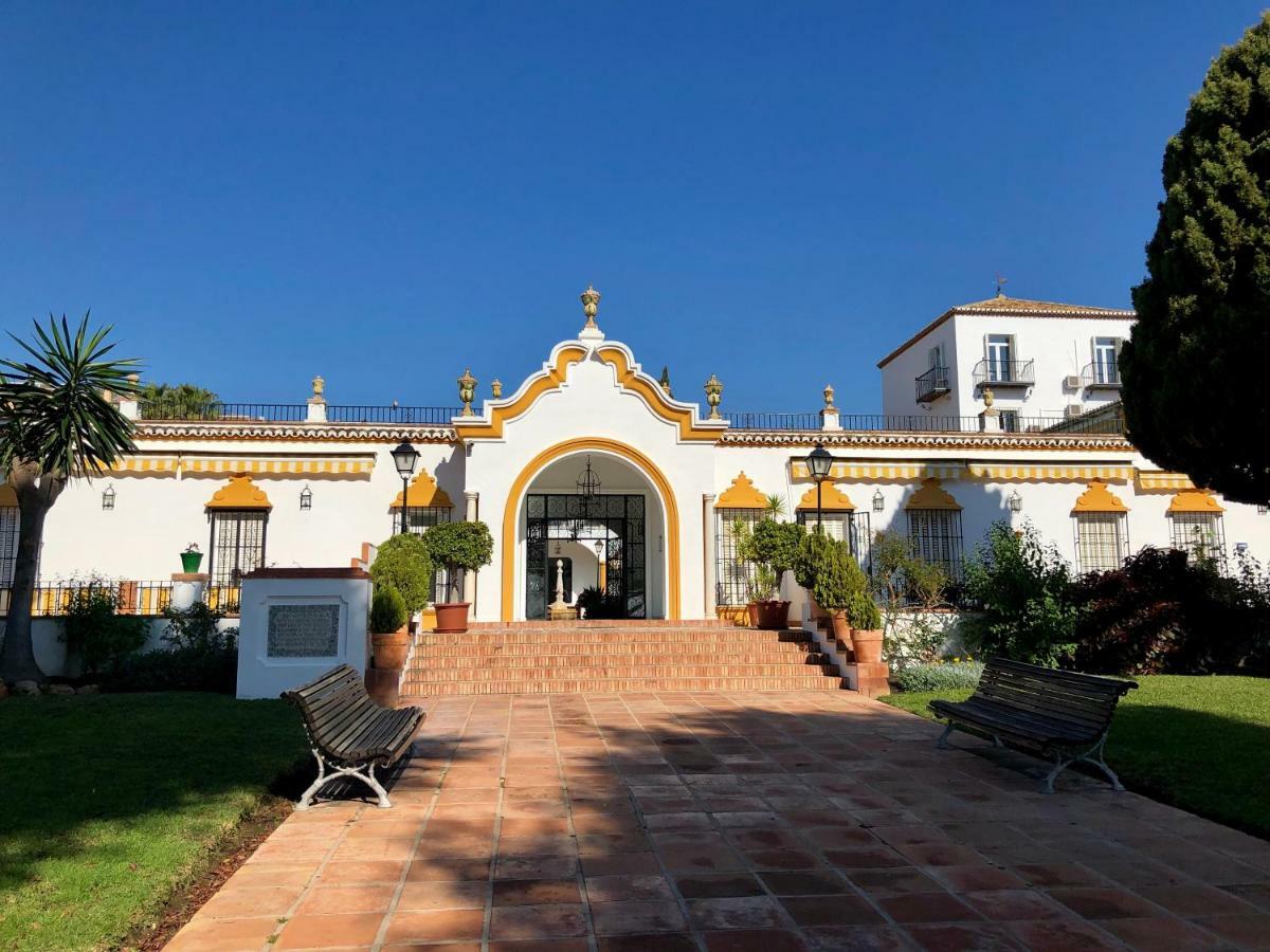 Luxury Dona Carlota Apartment Torremolinos Luaran gambar