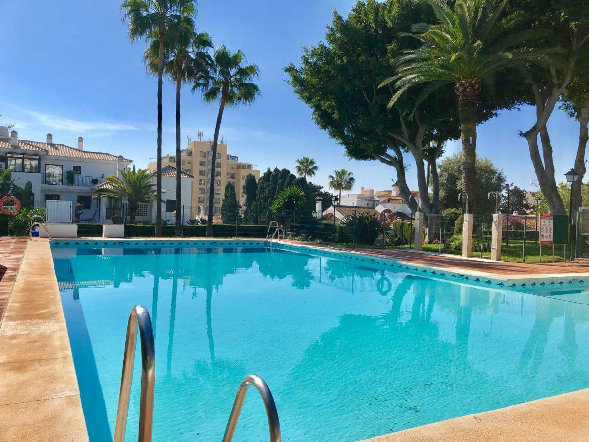 Luxury Dona Carlota Apartment Torremolinos Luaran gambar