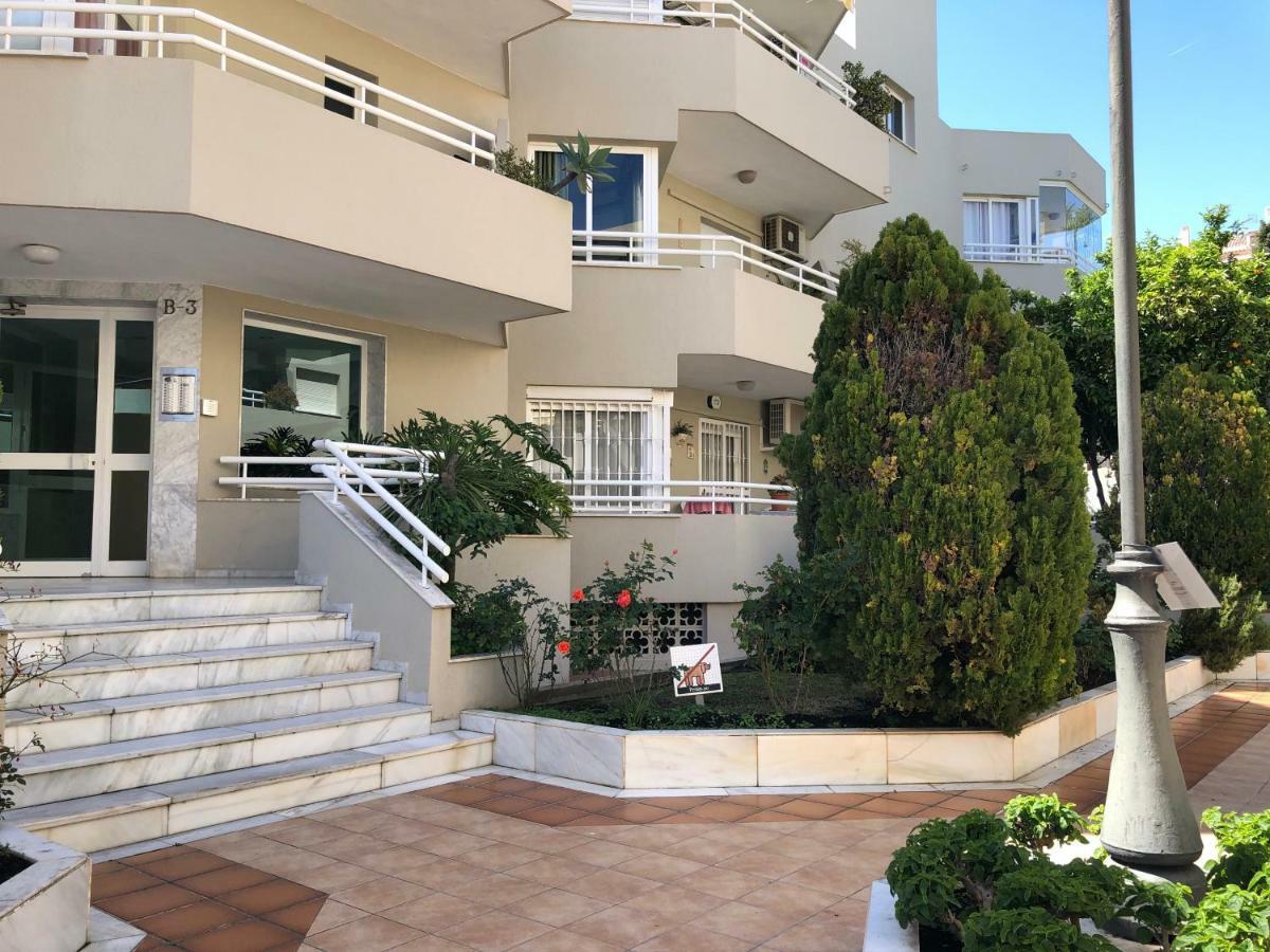 Luxury Dona Carlota Apartment Torremolinos Luaran gambar