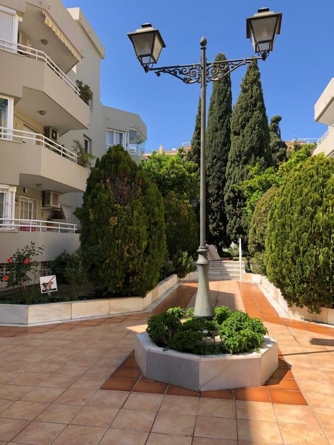 Luxury Dona Carlota Apartment Torremolinos Luaran gambar