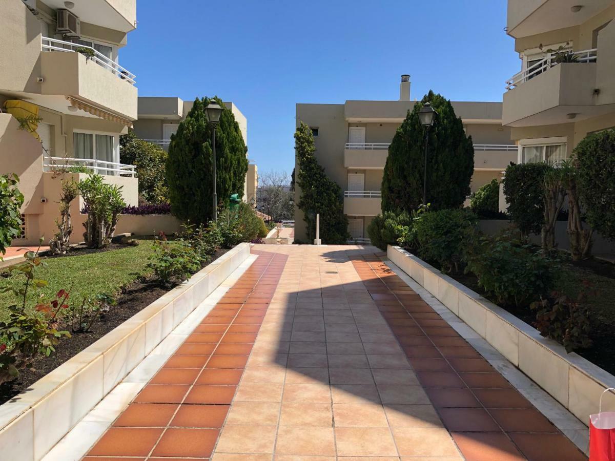 Luxury Dona Carlota Apartment Torremolinos Luaran gambar