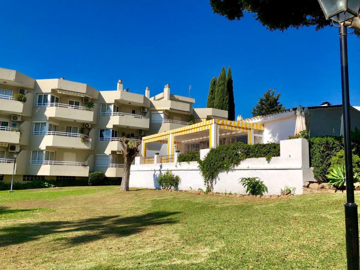Luxury Dona Carlota Apartment Torremolinos Luaran gambar