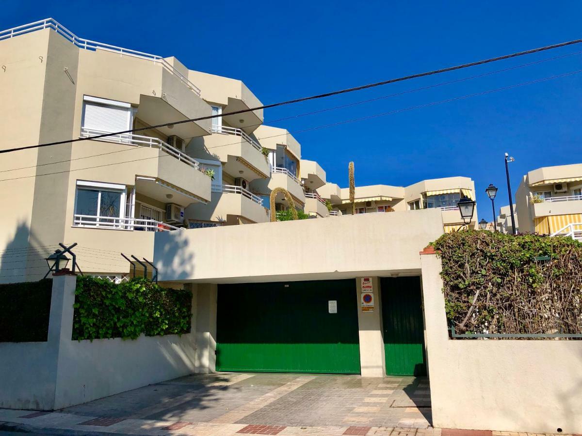 Luxury Dona Carlota Apartment Torremolinos Luaran gambar